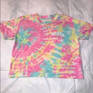 Hollister Cropped Tye Dye Graphic Tee